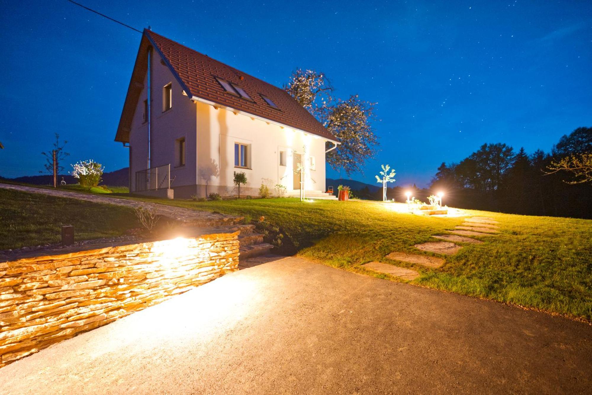 Traumhaftes Ferienhaus am Lateinberg - 8455 Eibiswald Südsteiermark Villa Exterior photo